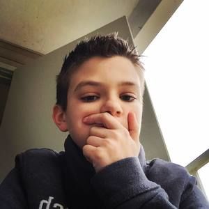 Meet your Posher, Ethan